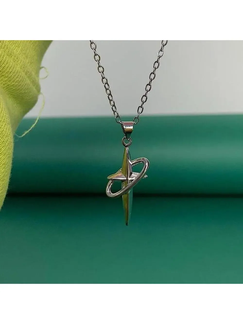 Cyber Y2k silver star ring style necklace. Cool design. Chain is unisex. 23.5